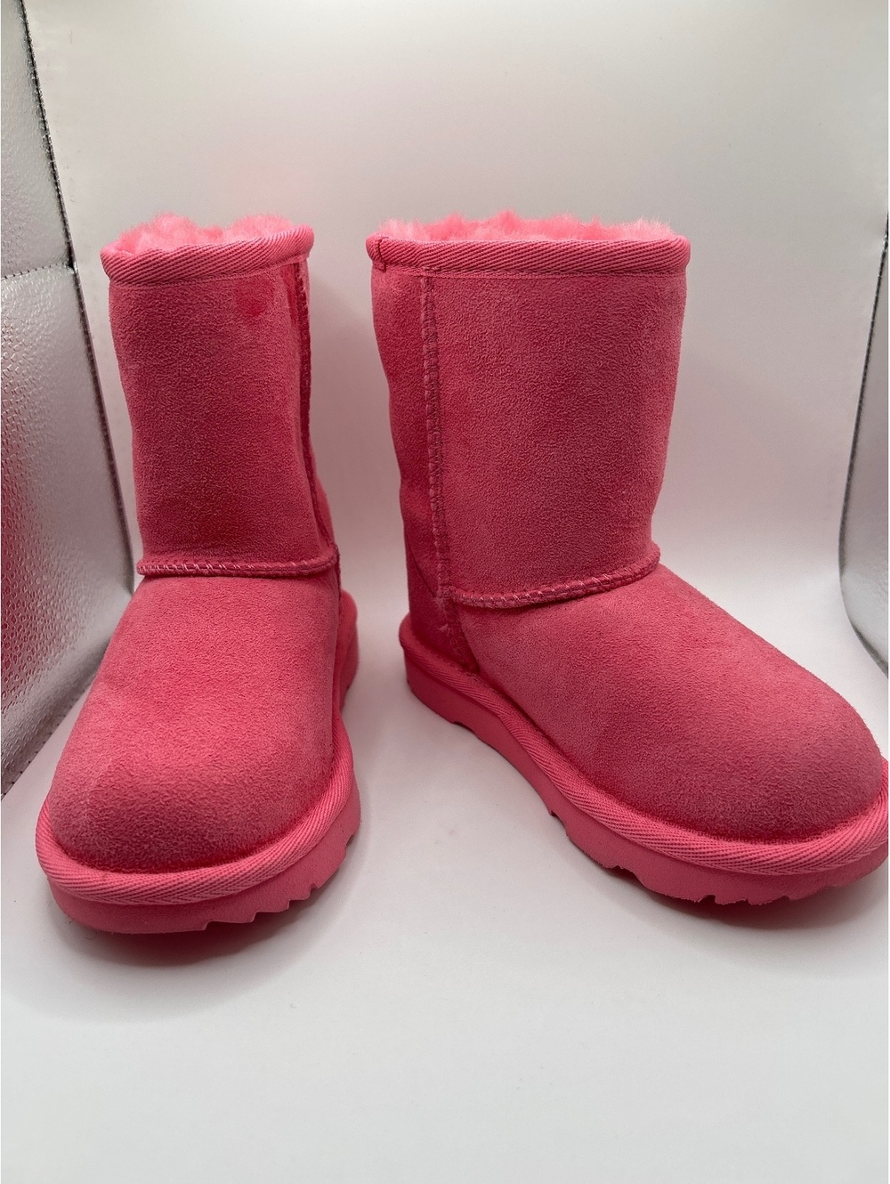 Authentic UGG Kids Classic II Boots Pink Bloom NWOB Toddler Size 8